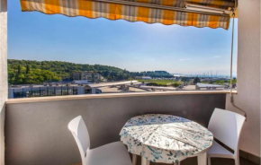 Awesome apartment in Portoroz with WiFi